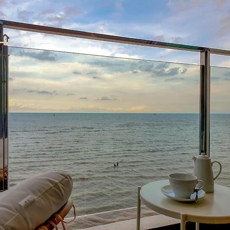 1 Min To Seaview & Sunrise Heart Of Kuantan Daire Dış mekan fotoğraf